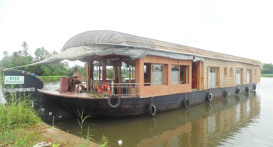 Kera Deluxe Houseboat, Alleppey 1